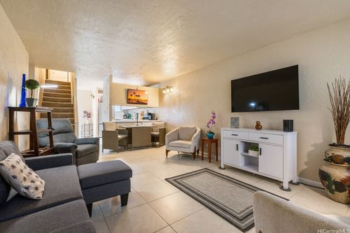 apt-a103-46-270 Kahuhipa St, Kaneohe, HI, 96744-3923 | Card Image