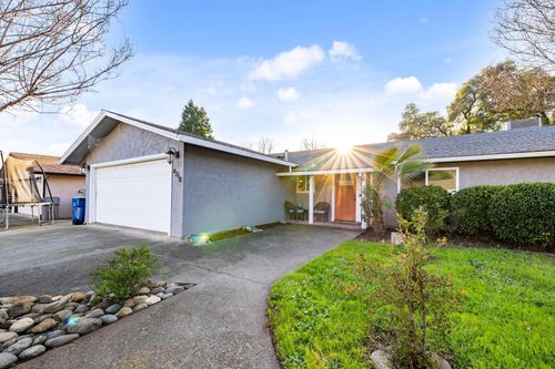 4218 Jane St, Redding, CA, 96002-3514 | Card Image