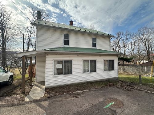 134 Lincoln Ave, MEYERSDALE, PA, 15552-1118 | Card Image