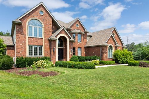 21588 Williamsburg Ct, Frankfort, IL, 60423-2250 | Card Image