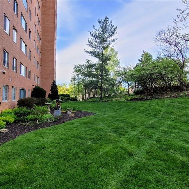 APT-210-211 - 4550 Warwick Blvd, Condo with 3 bedrooms, 3 bathrooms and null parking in Kansas City MO | Image 5