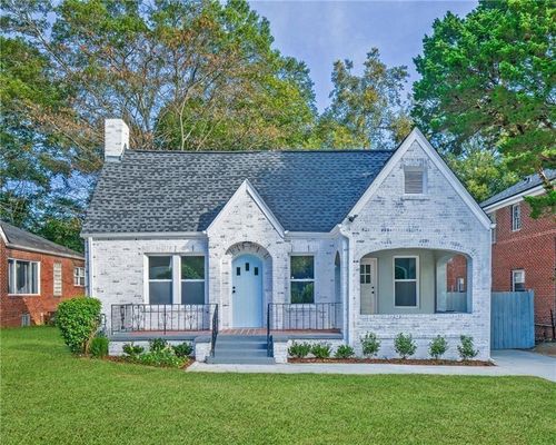 1373 Martin Luther King Jr Dr Nw, Atlanta???, GA, 30314-2577 | Card Image