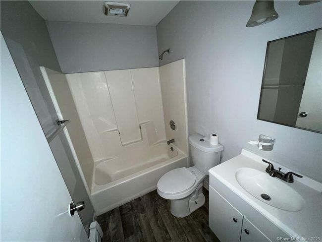 APT-101 - 456 Lombard St, Home with 2 bedrooms, 1 bathrooms and 1 parking in New Haven CT | Image 18
