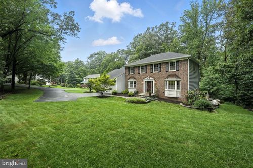11923 Latigo Ln, Oakton, VA, 22124-2315 | Card Image