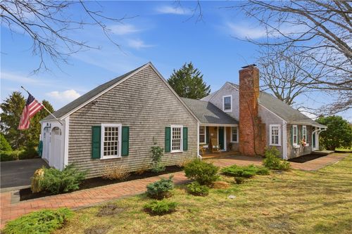 189 Lambie Cir, Portsmouth, RI, 02871-3917 | Card Image