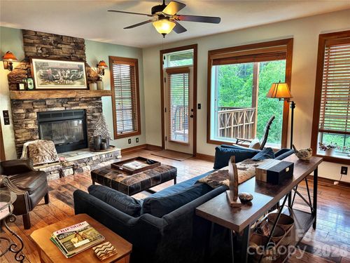 d201-222 Creekside Way, Burnsville, NC, 28714 | Card Image