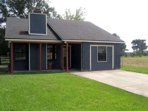 102 Mustang St, Lafayette, LA, 70506-7900 | Card Image