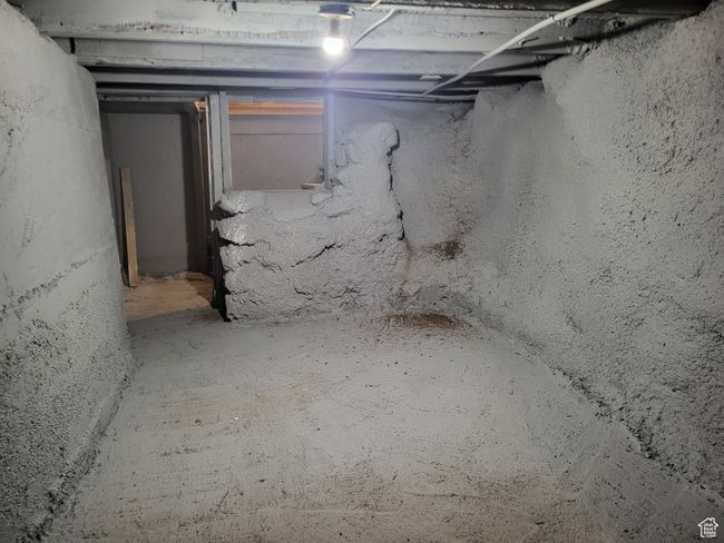 crawl space down stairs | Image 52
