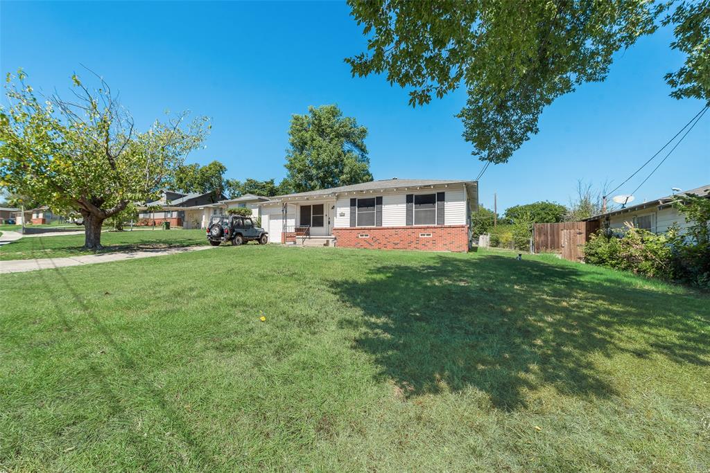 Russell Ave, Carrollton, TX 75006