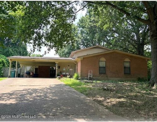 1875 Coral Hills Dr, Southaven, MS, 38671-5101 | Card Image