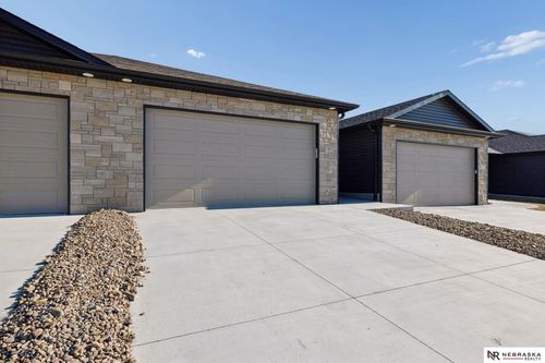 1955 Battista Pl, Lincoln, NE, 68521-1158 | Card Image
