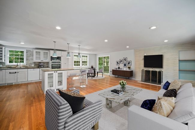 34 Clubhouse Ln, House other with 3 bedrooms, 3 bathrooms and 8 parking in Wayland MA | Image 5