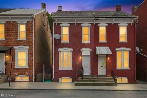 121 S West St, YORK, PA, 17401-3729 | Card Image