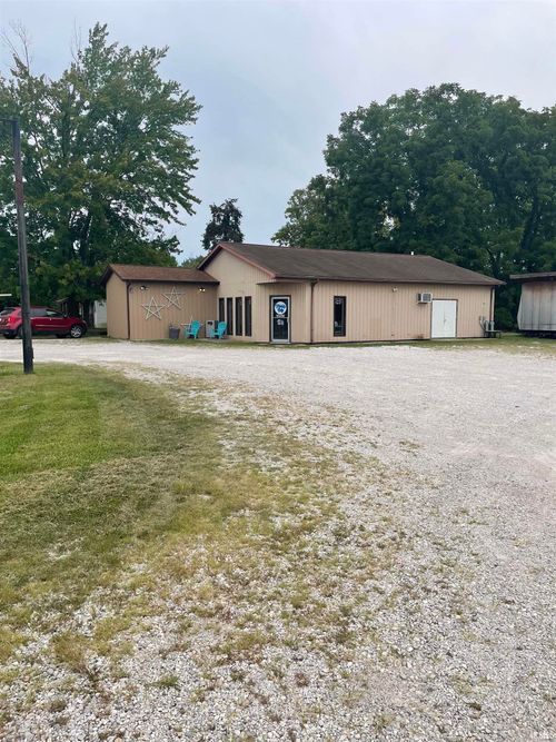 8720 W State Road 58, Norman, IN, 47264-9703 | Card Image