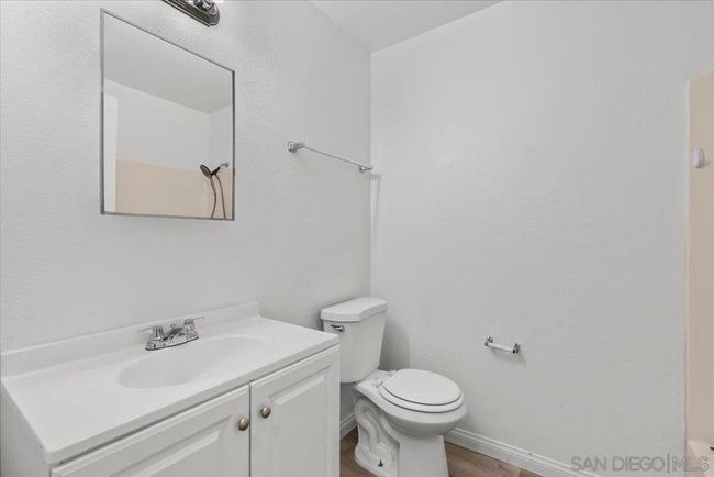 9616 Apple St, House other with 3 bedrooms, 2 bathrooms and 4 parking in Spring Valley CA | Image 9