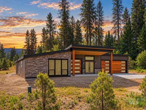 71 Wapiti Ct, Garden Valley, ID, 83622-1027 | Card Image