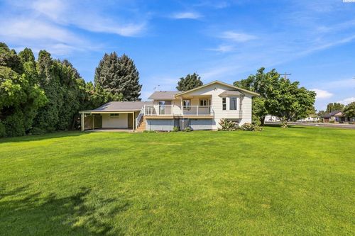 617 Road 46, Pasco, WA, 99301 | Card Image