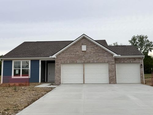 201 Maddoxx Dr, London, OH, 43140-3001 | Card Image