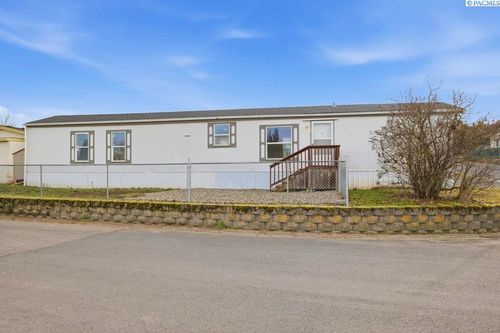 spc-43-260 Nw Golden Hills Dr, Pullman, WA, 99163-9767 | Card Image