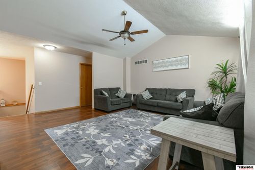 5100 N 15th St, Lincoln, NE, 68521-5209 | Card Image