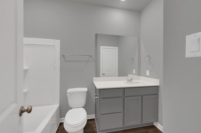 738 Mockingbird Passage Dr, House other with 3 bedrooms, 2 bathrooms and 2 parking in Beasley TX | Image 7