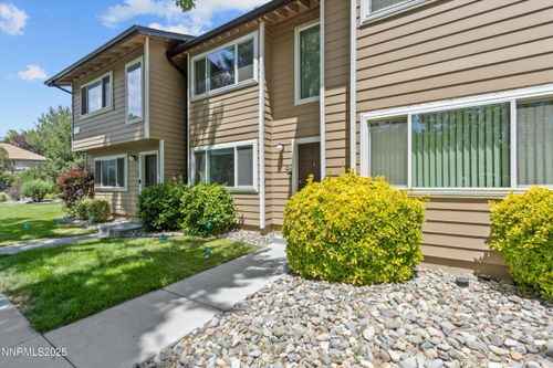 423 Barclay Ct, Reno, NV, 89511 | Card Image