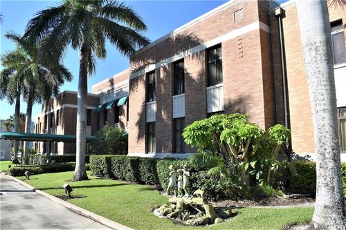 19-2145 14th Ave, Vero Beach, FL, 32960-4414 | Card Image