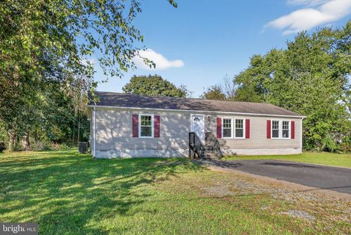 719 Hopewell Dr, CLAYTON, DE, 19938-2233 | Card Image