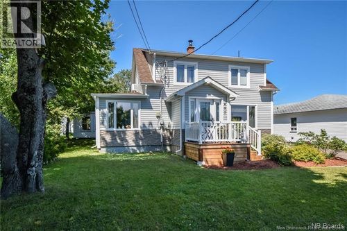 497 Rue De L'Eglise, Tracadie-Sheila, NB, E1X1B1 | Card Image