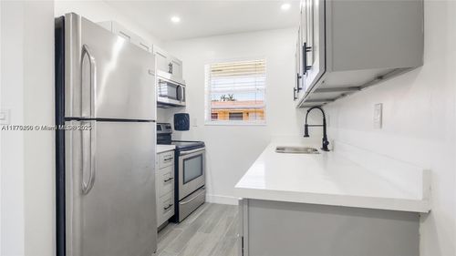 apt-2-14980 Ne 5th Ct, Miami, FL, 33161-2169 | Card Image