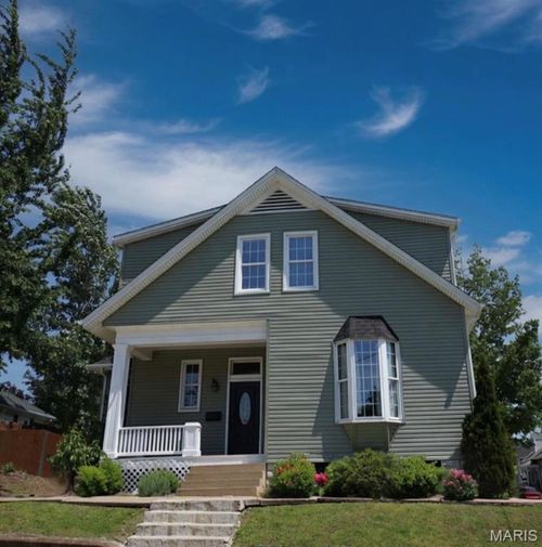 330 S 6th Street, St Charles, MO, 63301 | Card Image