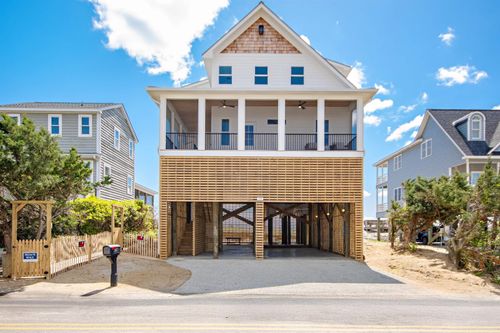 614 Springs Ave, Pawleys Island, SC, 29585-7106 | Card Image