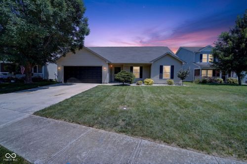 2043 Treving Dr, Cicero, IN, 46034-9121 | Card Image