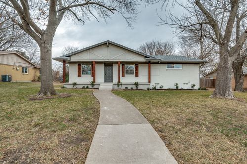 225 Highridge Dr, Desoto, TX, 75115-6223 | Card Image