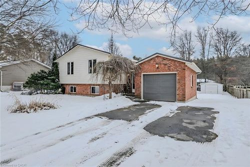 13 Ridgeway Avenue, Simcoe, ON, N3Y4J9 | Card Image