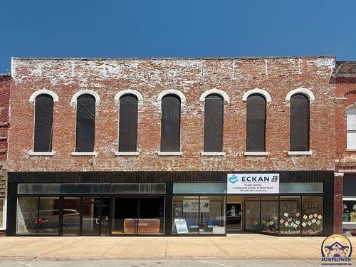 and-528-market-st-526 Market St, Osage City, KS, 66523-1158 | Card Image