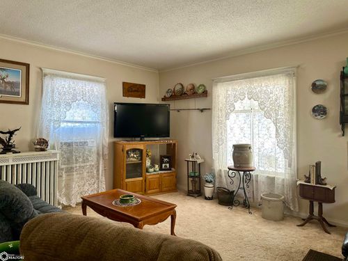 411 N Grand St, Chariton, IA, 50049-1407 | Card Image