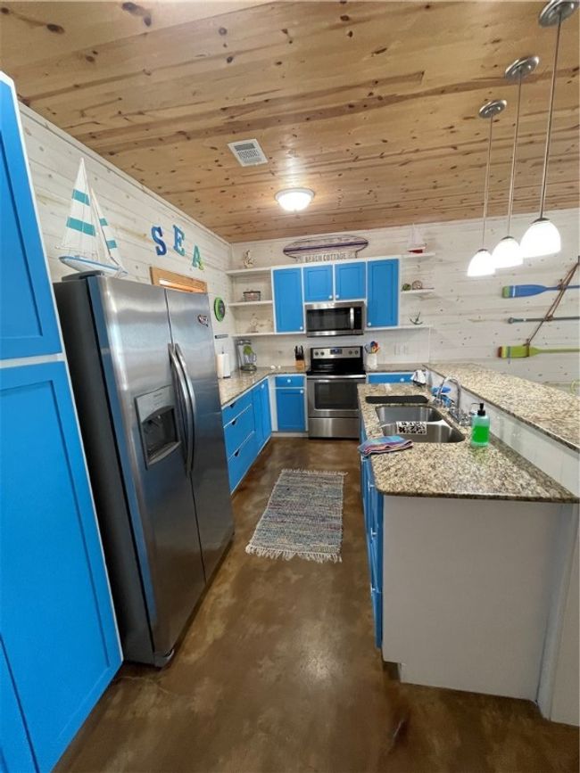 502 - 2120 S 11 Th St, Townhouse with 3 bedrooms, 3 bathrooms and null parking in Port Aransas TX | Image 12