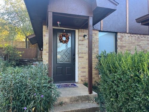 2641 Woodmont Trl, Fort Worth, TX, 76133-4447 | Card Image