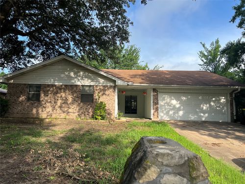 754 Patricia Dr, Sherman, TX, 75090-8353 | Card Image