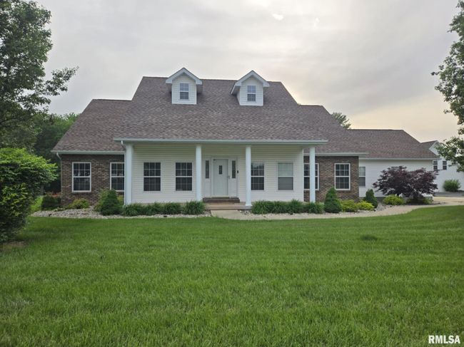 14327 Mcraven Ln, House other with 4 bedrooms, 4 bathrooms and null parking in Mount Vernon IL | Image 59