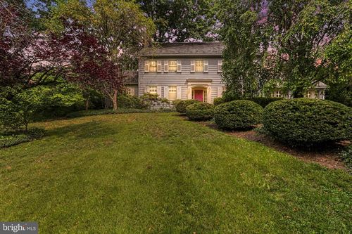 2302 Bellevue Rd, HARRISBURG, PA, 17104-1401 | Card Image