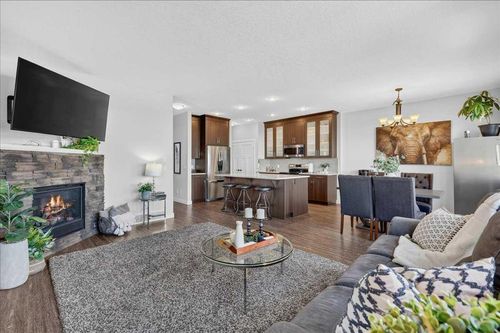 61 Hanson Lane Ne, Langdon, AB, T0J1X1 | Card Image