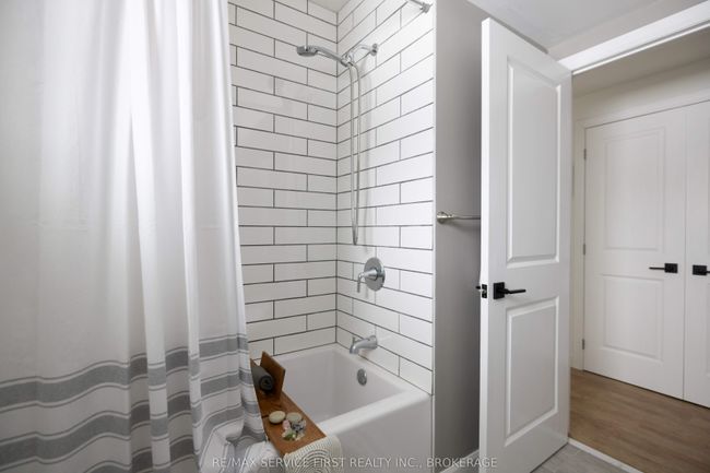 320 Sweets Corners Rd, House other with 3 bedrooms, 2 bathrooms and 10 parking in Lyndhurst ON | Image 31