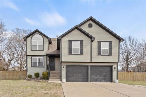 2210 Nw R D Mize Rd, Blue Springs, MO, 64015-9100 | Card Image