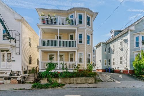 16 Ruggles St, Providence, RI, 02908-4306 | Card Image