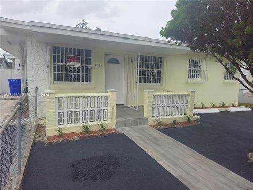 2521-2521 Nw 13th Ave, Miami, FL, 33142-7605 | Card Image