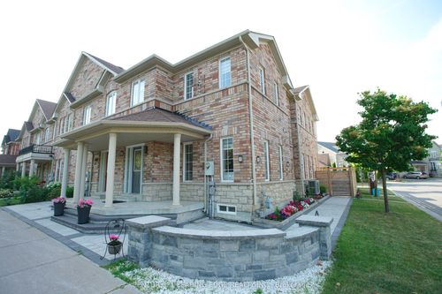 648 S Unionville Ave, Unionville, ON, L3R8V1 | Card Image