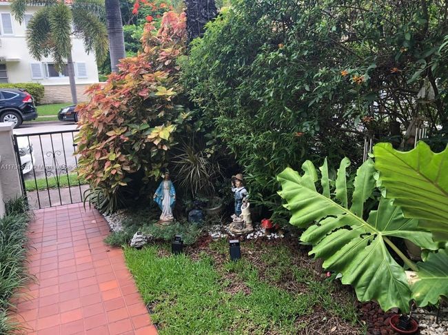 248 - 248 Majorca Ave, Townhouse with 2 bedrooms, 3 bathrooms and null parking in Coral Gables FL | Image 21