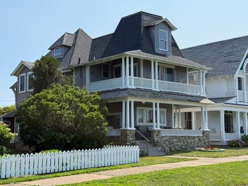 99 Ocean Ave, Oak Bluffs, MA, 02557-1705 | Card Image